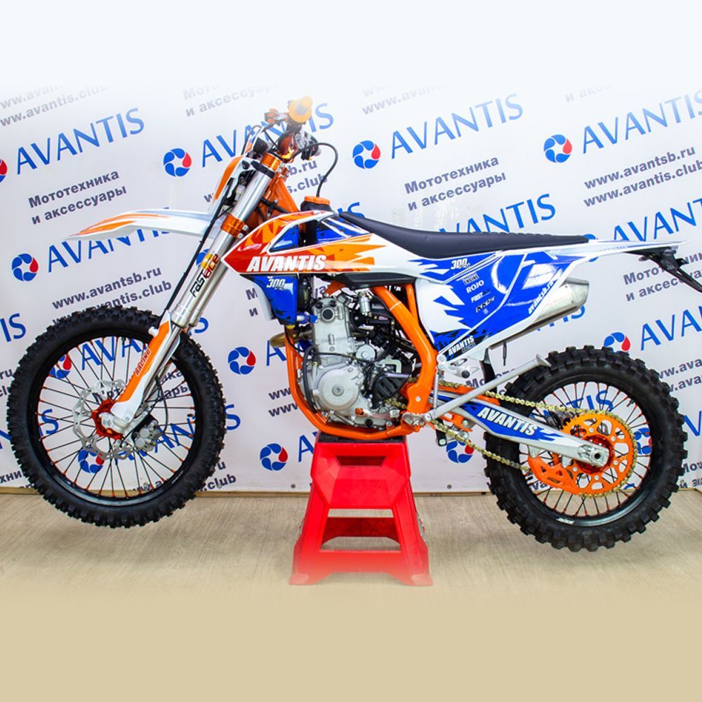 Avantis enduro 250 efi. Avantis Enduro 300. Мотоцикл Авантис 250 эндуро. Авантис 300 Pro EFI. Эндуро Avantis 300 Pro EFI.